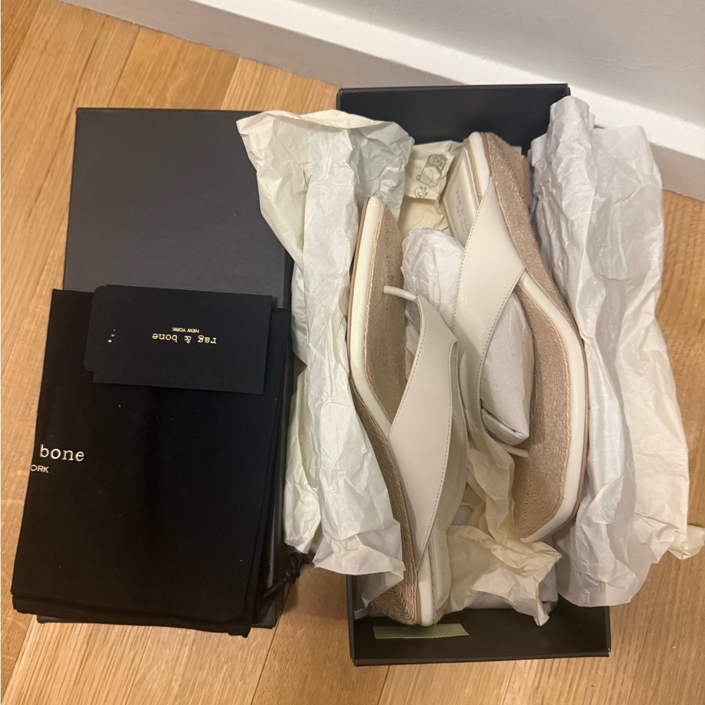 Rag & Bone Off-White Leather Thong Wedge Sandal NIB - Picture 4 of 5